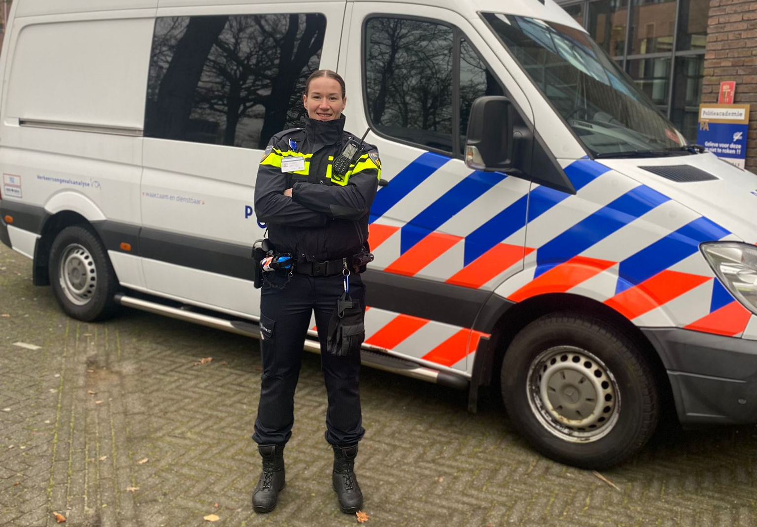 Nomi Stomphorst van Nederlands waterpoloteam naar ‘team’ politie