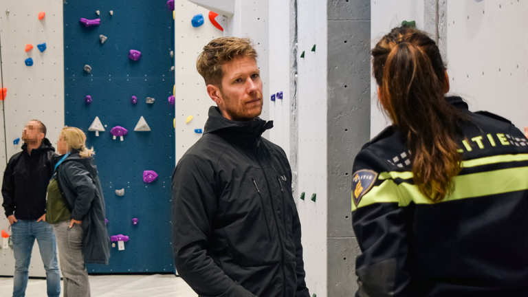 Opening klimcentrum in Ossendrecht met klimwand