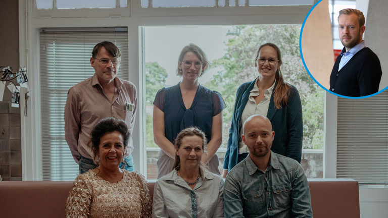 Een groepsfoto van de ethische commissie onderzoek