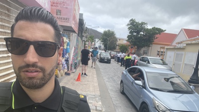 Docent Mounir op Sint Maarten